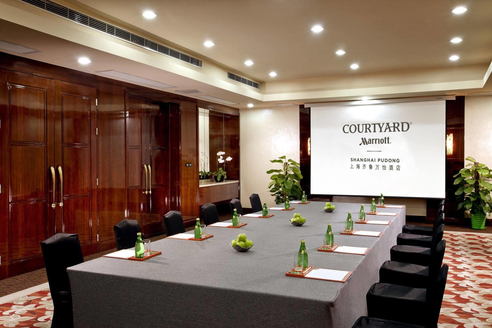 Courtyard By Marriott Shanghai Pudong Exterior photo